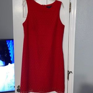 Sleeveless casual dress with cutout overlay
